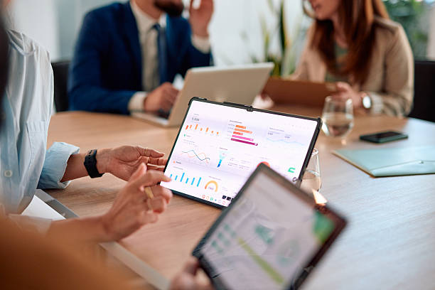 Aprenda a estruturar indicadores para e-commerce e operações digitais e transformar dados em decisões mais precisas.