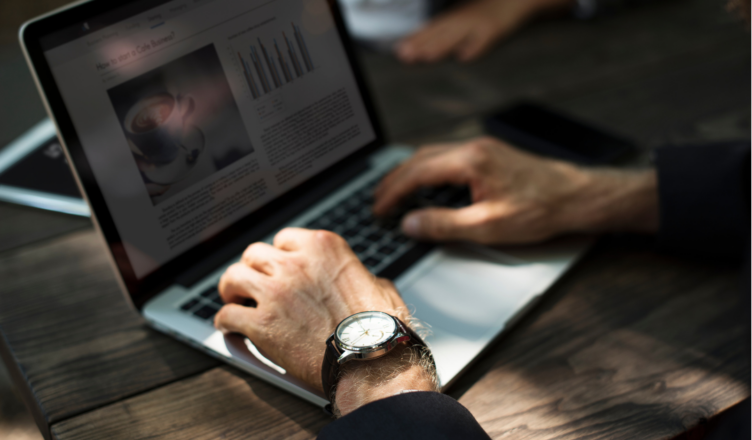 Presença digital deixa de ser diferencial e vira base para pequenos negócios