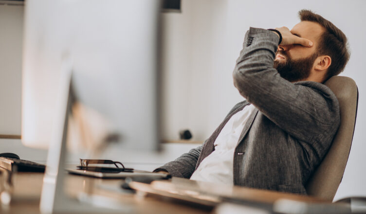 Dor e desconforto físico entram no radar da produtividade nas empresas