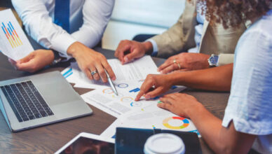 Integrar contabilidade e marketing fortalece a captação de clientes, aumenta a autoridade e impulsiona o crescimento sustentável.