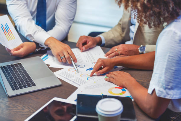 Integrar contabilidade e marketing fortalece a captação de clientes, aumenta a autoridade e impulsiona o crescimento sustentável.