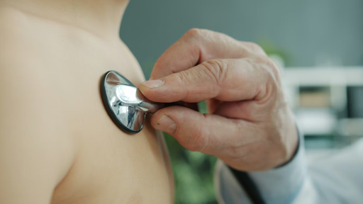 O check-up preventivo ajuda empresas a reduzir afastamentos, promover saúde dos colaboradores e aumentar a produtividade.