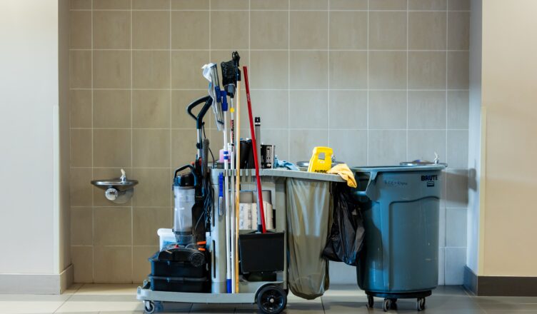 Descubra quais medidas ajudam a manter os ambientes em conformidade com as normas de higiene e prontos para inspeções.